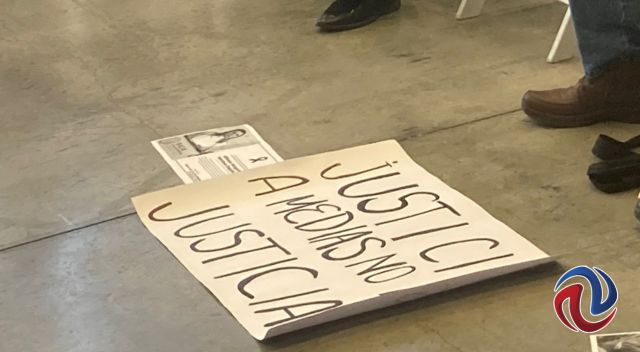 Protestan periodistas por falta de avance en investigación de asesinato de Margarito y Lourdes